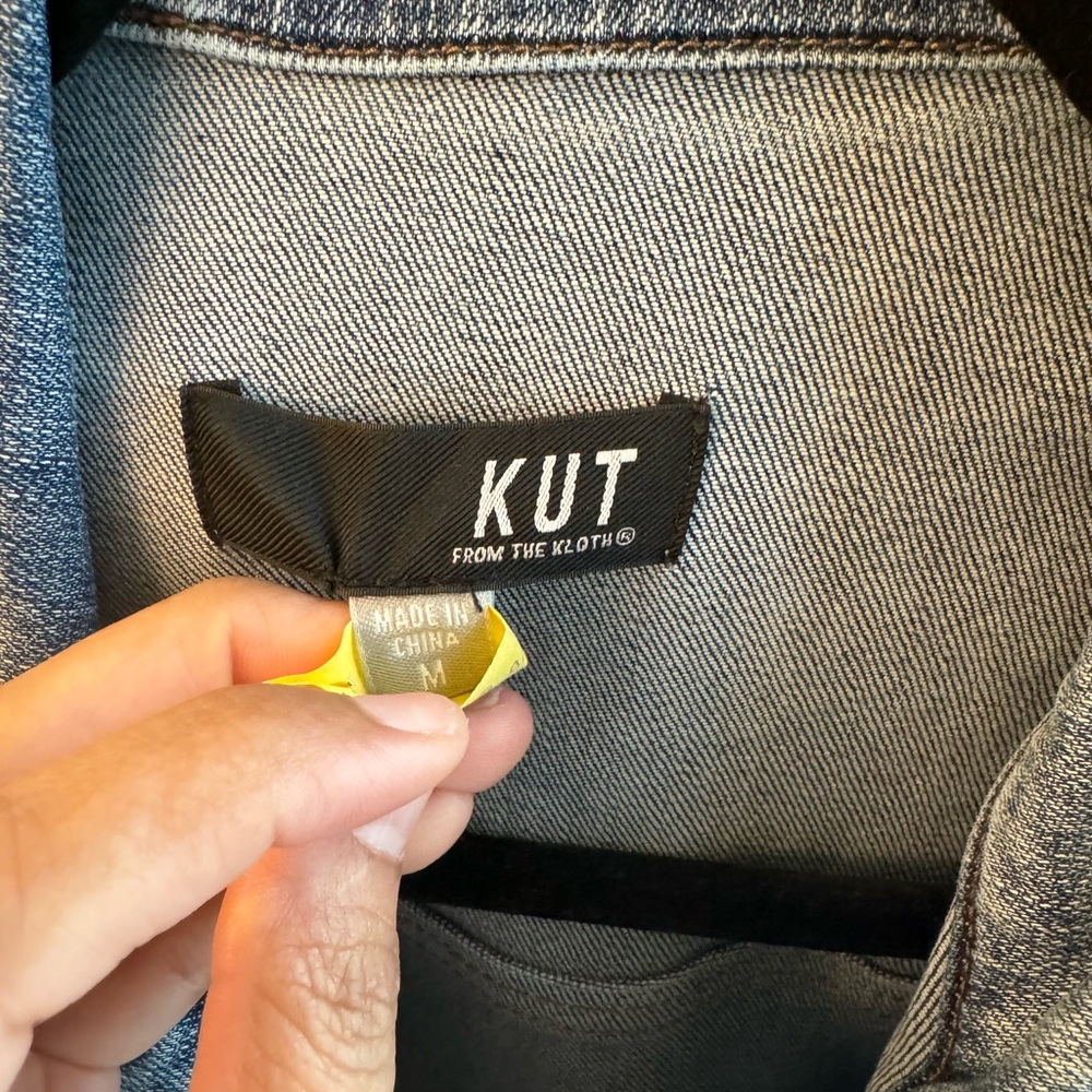 Denim jacket - Picture 2 of 3
